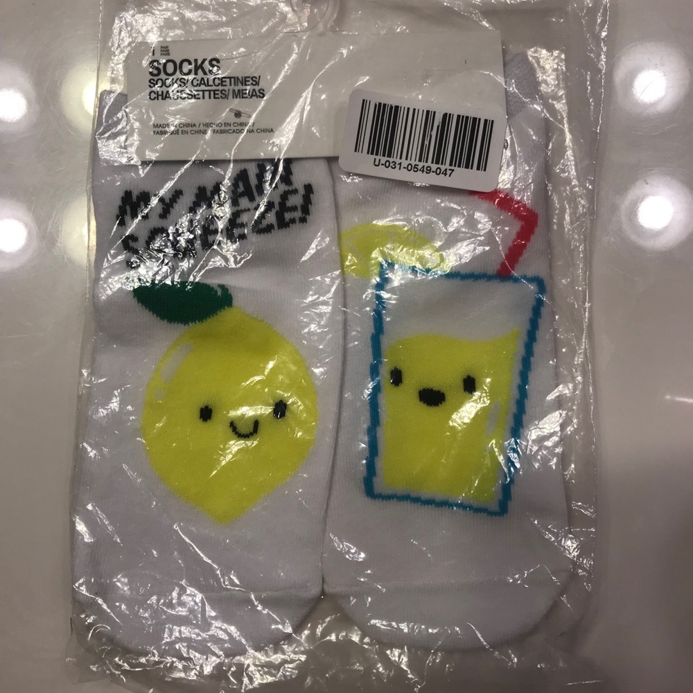 FOREVER 21 Lemon Lemonade socks 🍋